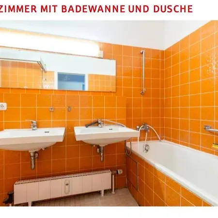 Homestay M Zone, Quiet Large Living Room, Terrace Munich