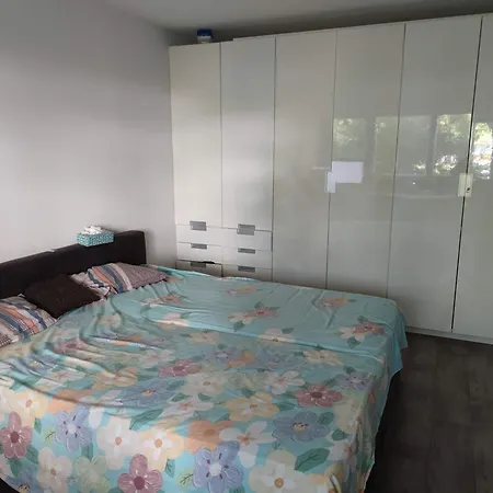 M Zone, Quiet Large Living Room, Terrace Homestay Munich